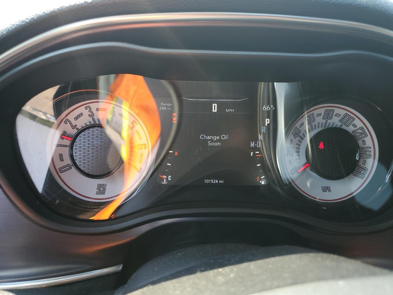 2018 Dodge Challenger - zdjęcie 9