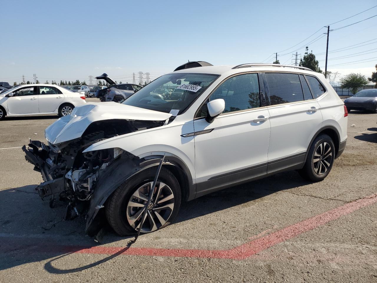 2023 Volkswagen Tiguan S - zdjęcie główne