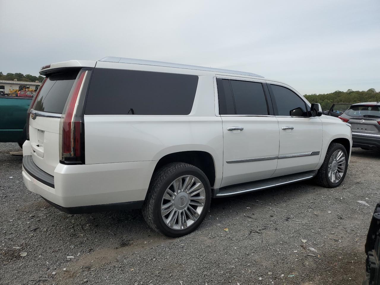 2016 Cadillac Escalade Esv Platinum - zdjęcie 3