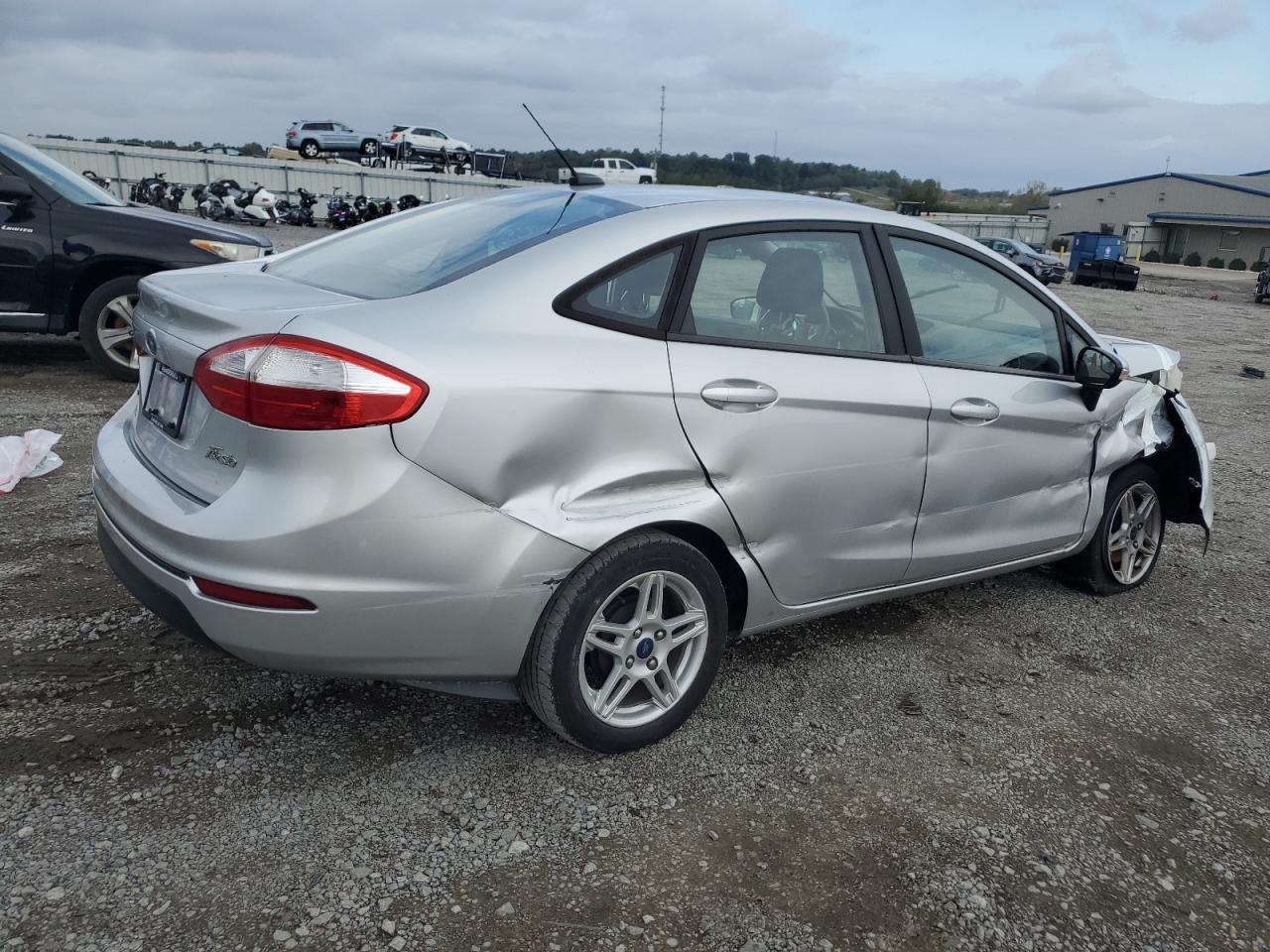 2019 Ford Fiesta Se - zdjęcie 3