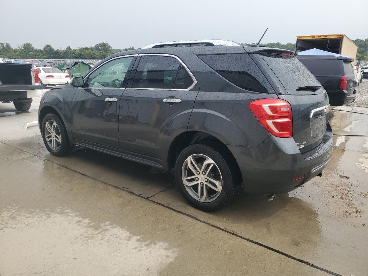 2017 Chevrolet Equinox Premier - zdjęcie 2