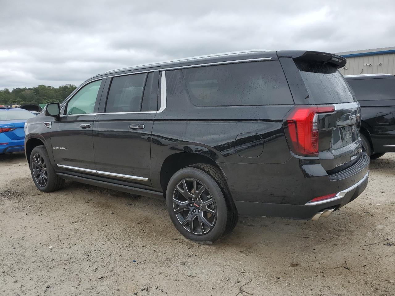 2025 GMC Yukon Xl Denali - zdjęcie 2