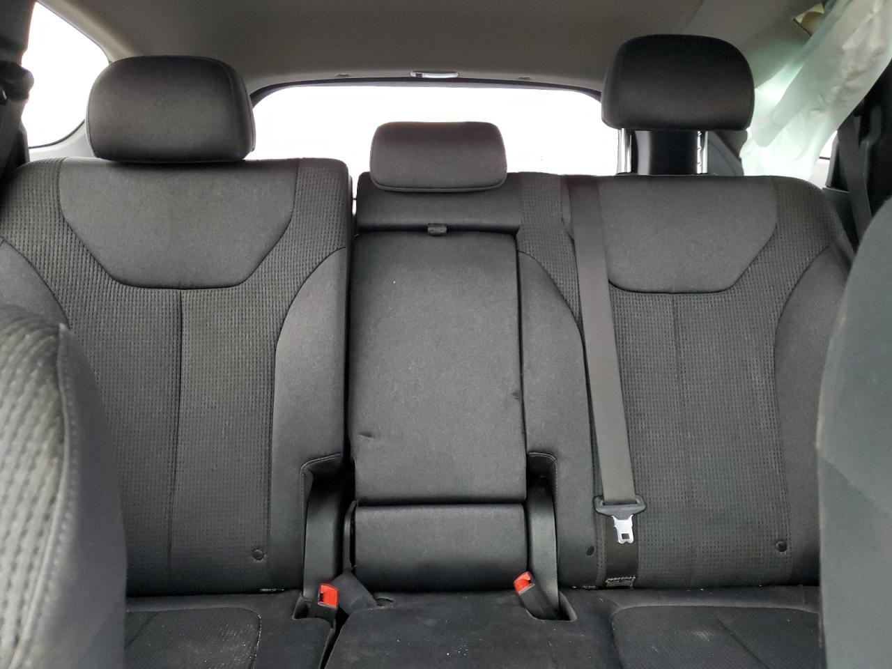 2021 Hyundai Santa Fe - zdjęcie 10