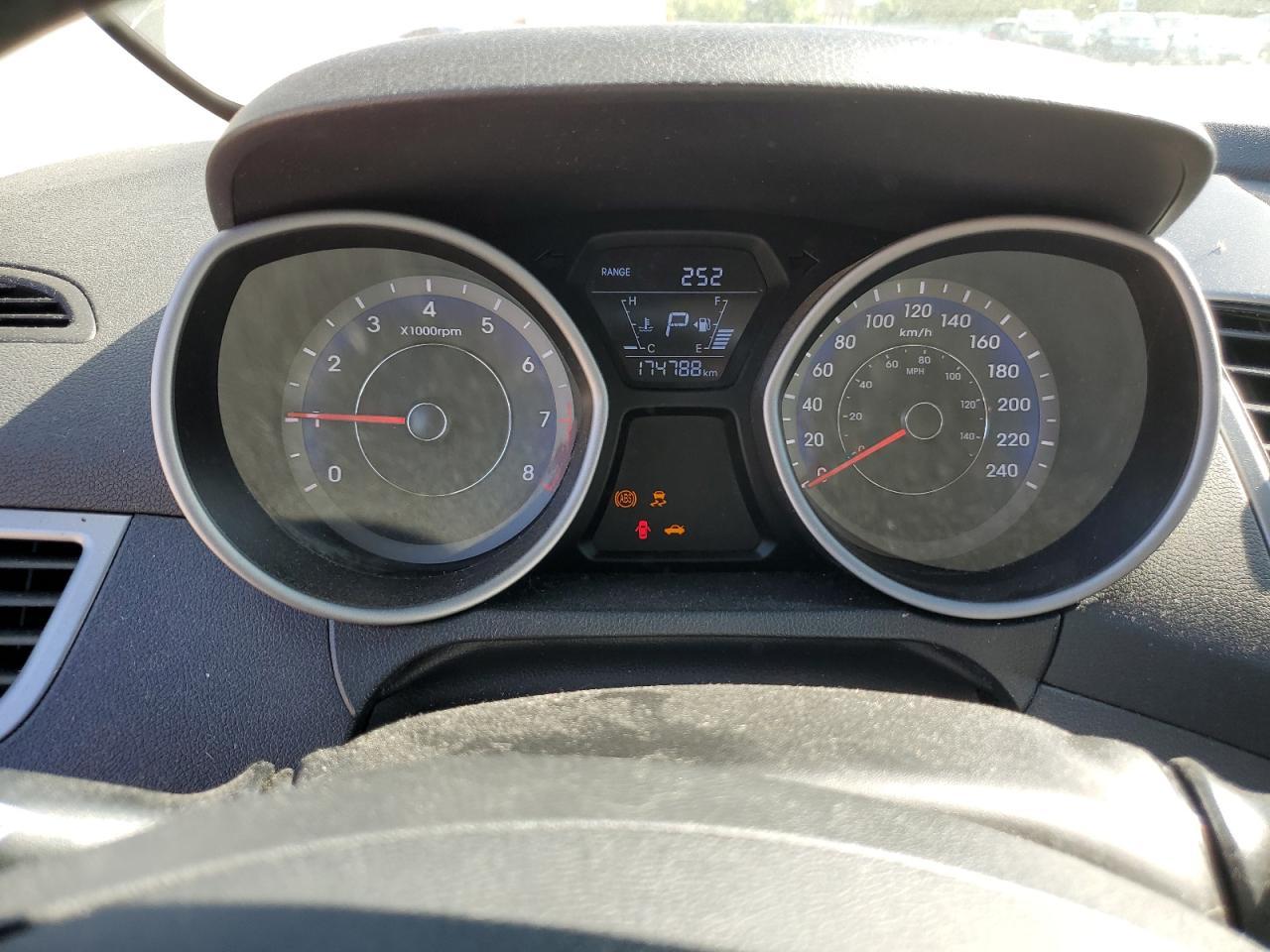 2016 Hyundai Elantra Se - zdjęcie 9