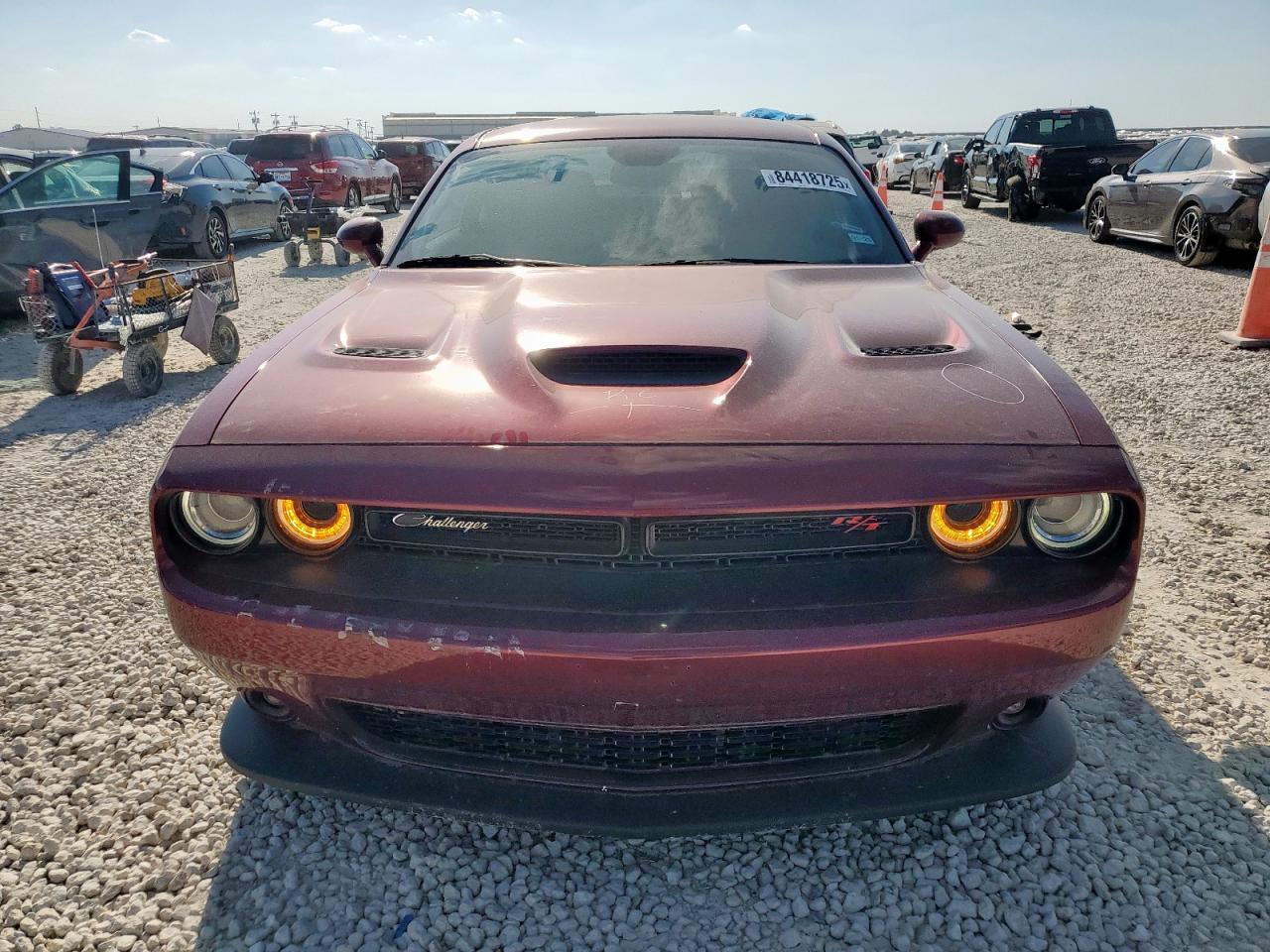 2021 Dodge Challenger - zdjęcie 5