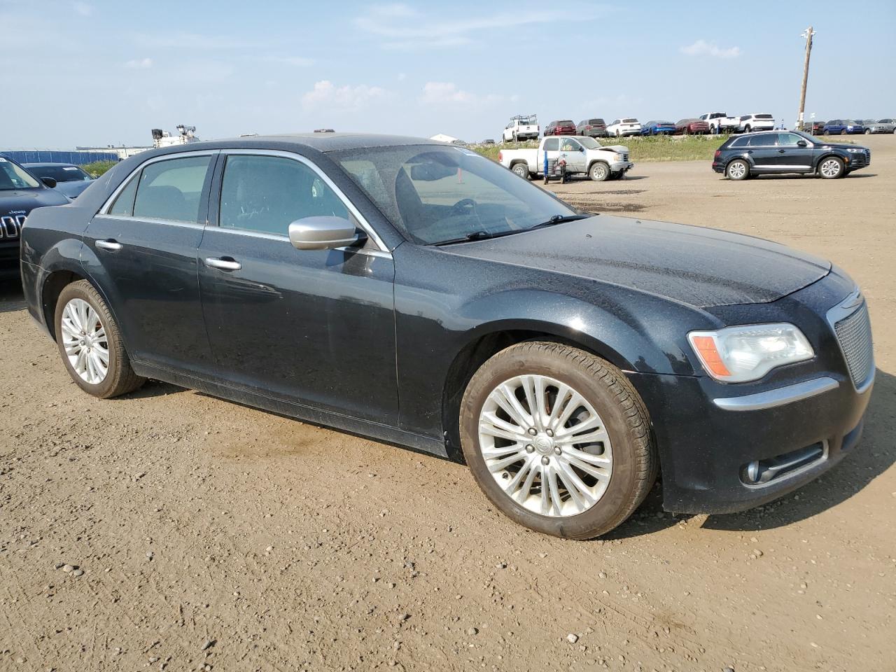 2013 Chrysler 300C Luxury - zdjęcie 4
