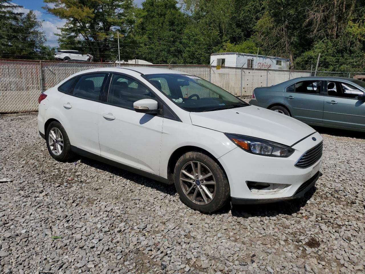 2016 Ford Focus Se - zdjęcie 4