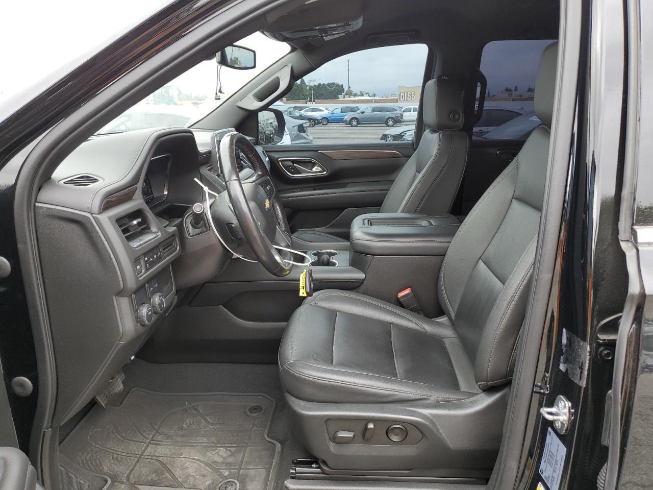 2022 Chevrolet Suburban C1500 Lt - zdjęcie 7
