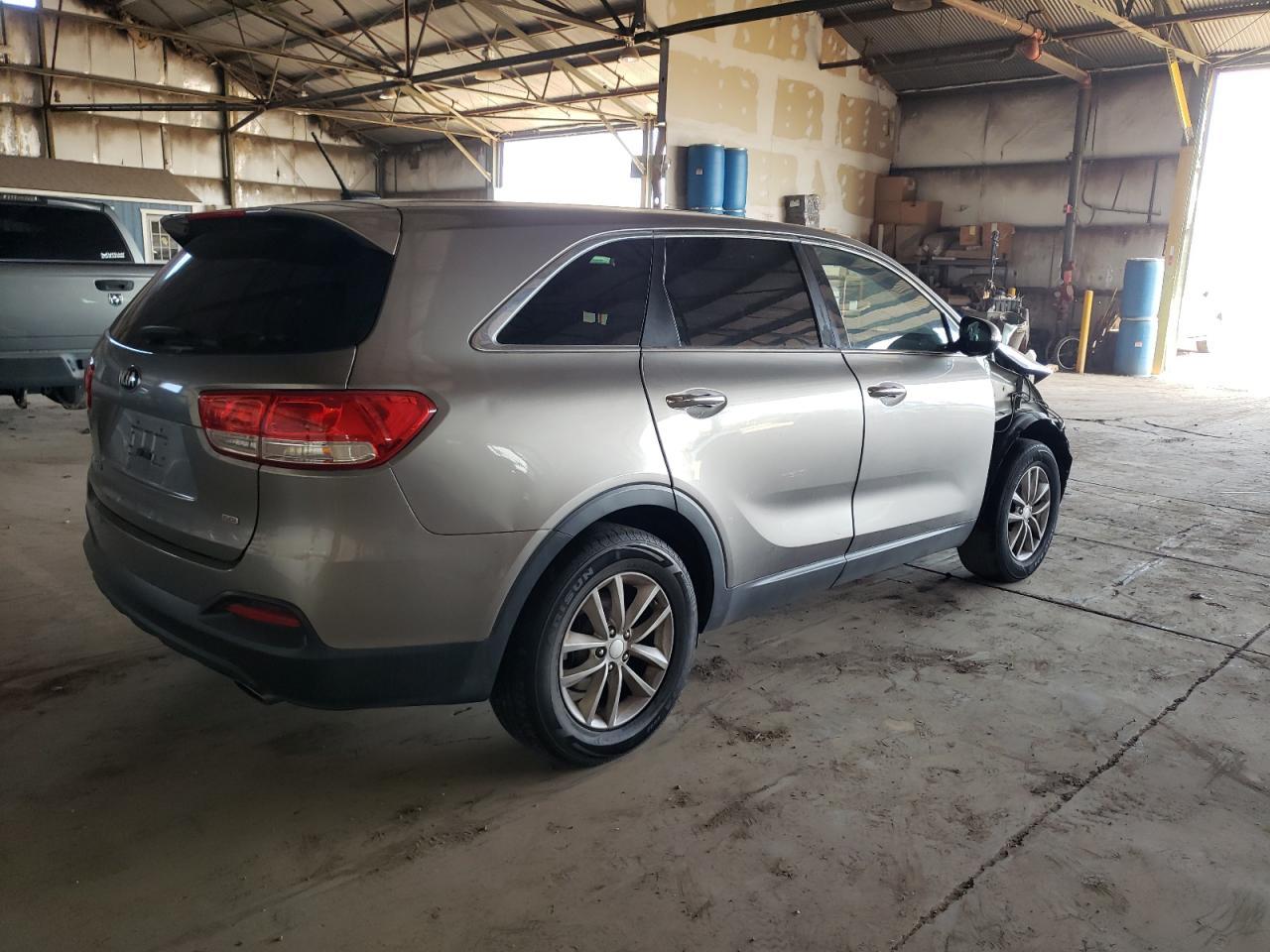 2016 Kia Sorento - zdjęcie 3