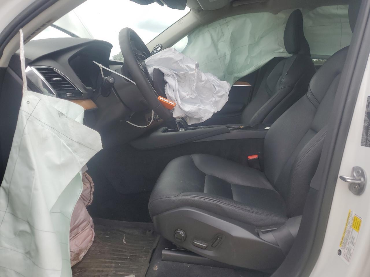 2023 Volvo XC90 - zdjęcie 7