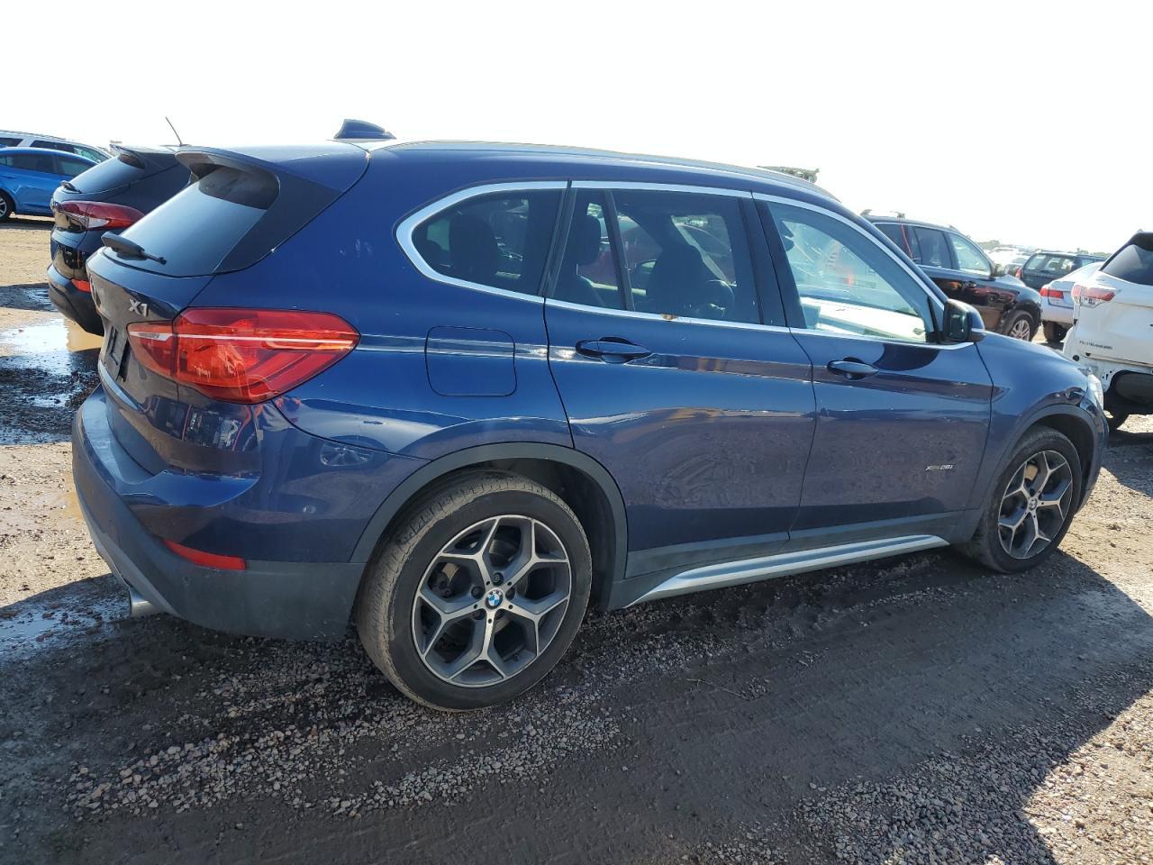 2016 BMW X1 xDrive28I - zdjęcie 3