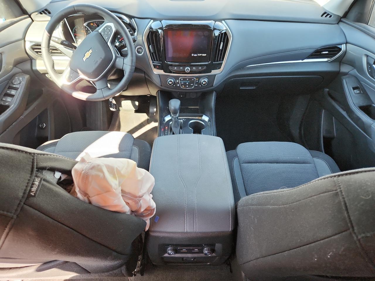 2021 Chevrolet Traverse - zdjęcie 8