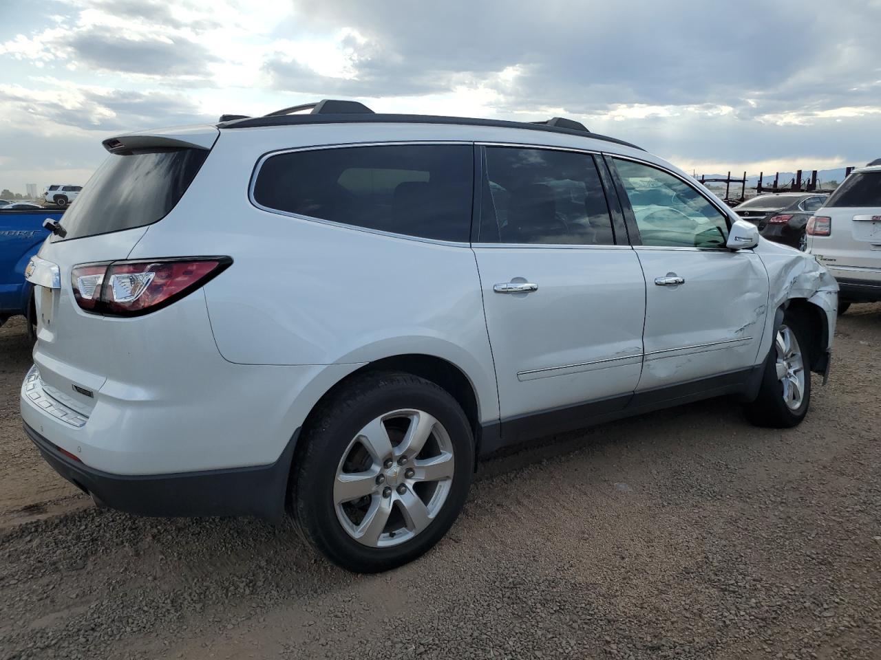 2017 Chevrolet Traverse Premier - zdjęcie 3