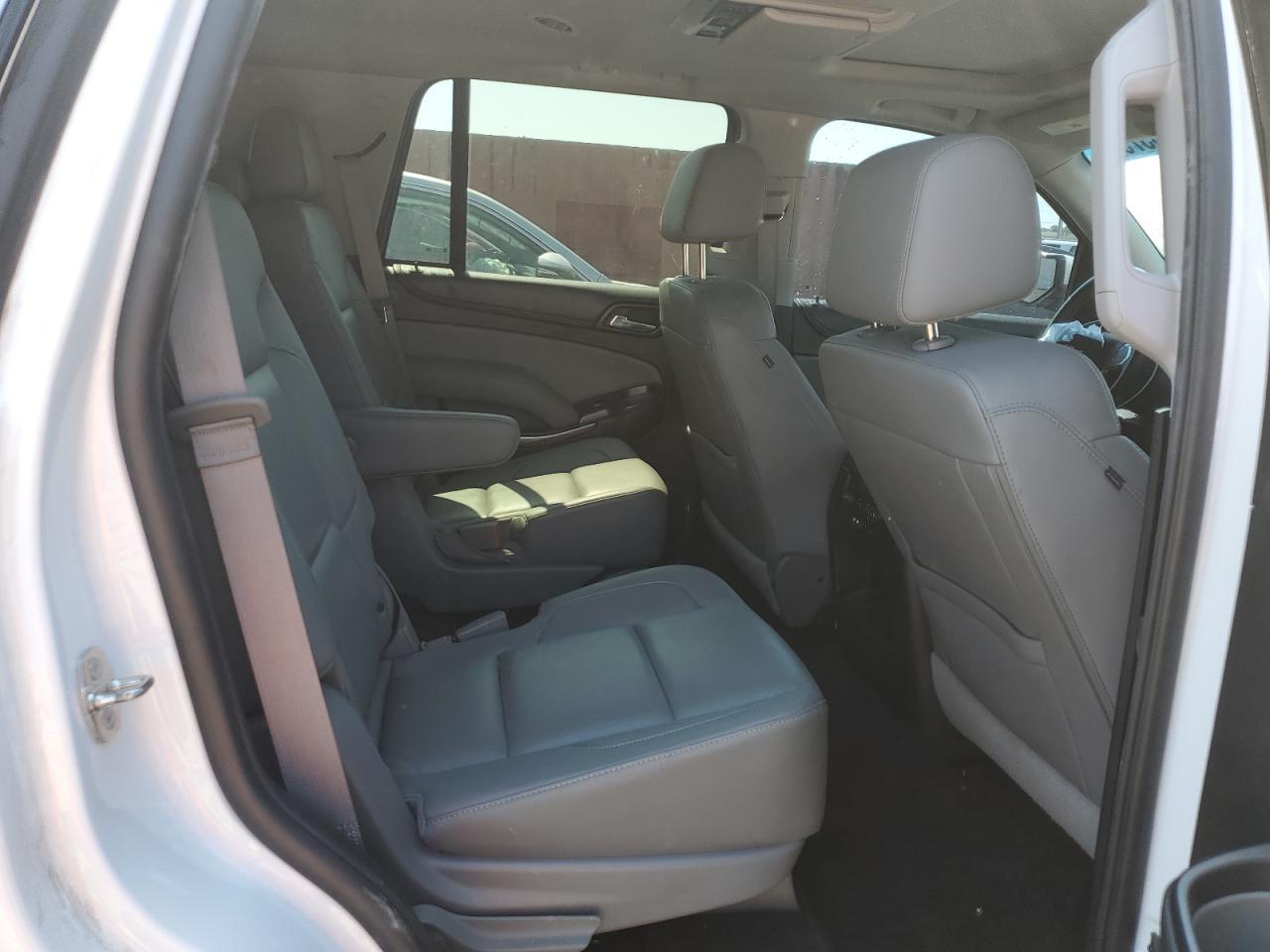 2016 Chevrolet Tahoe C1500 Lt - zdjęcie 11