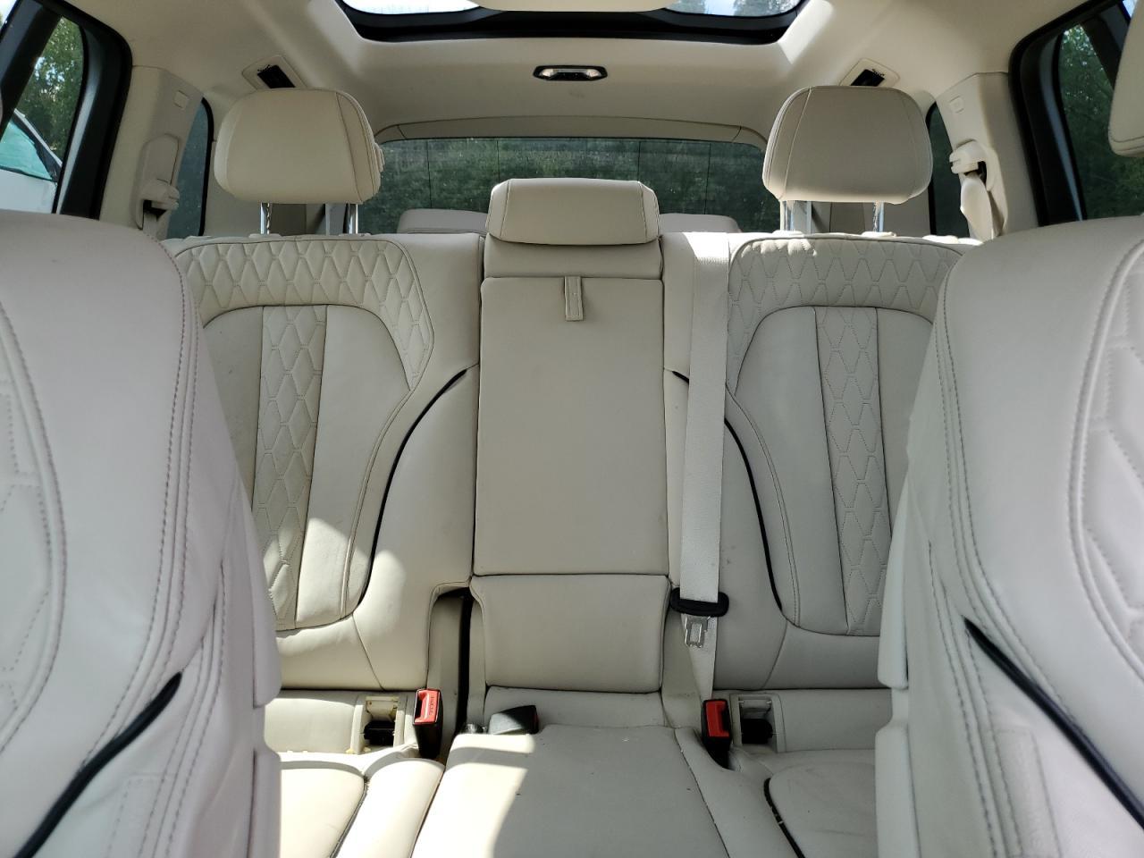 2020 BMW X7 xDrive40I - zdjęcie 10