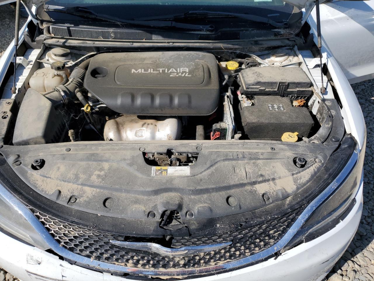 2016 Chrysler 200 Limited - zdjęcie 11