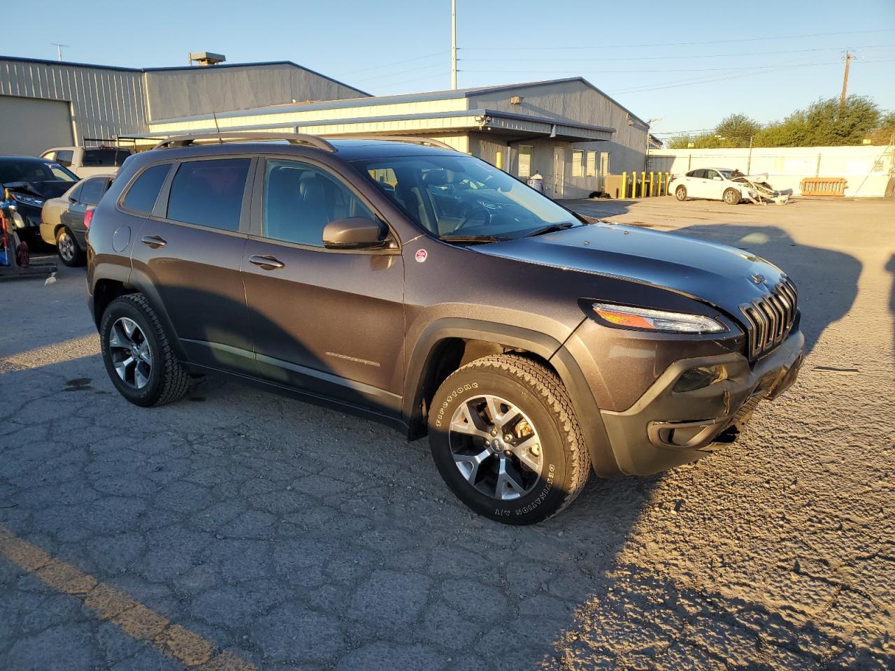 2016 Jeep Cherokee Trailhawk - zdjęcie 4