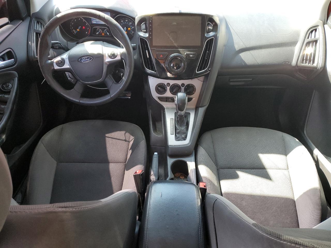 2014 Ford Focus - zdjęcie 8