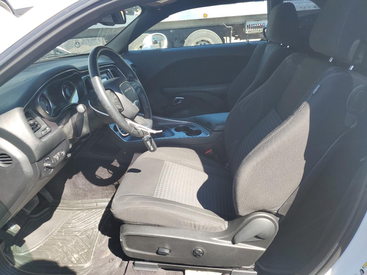 2016 Dodge Challenger Sxt - zdjęcie 7