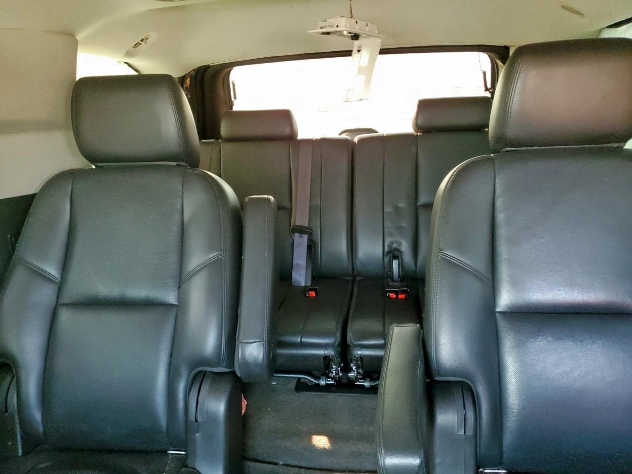 2013 Chevrolet Tahoe C1500 Ltz - zdjęcie 10