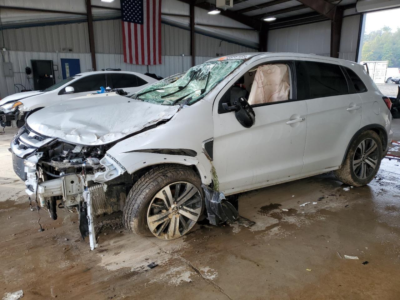 2023 Mitsubishi Outlander - zdjęcie główne