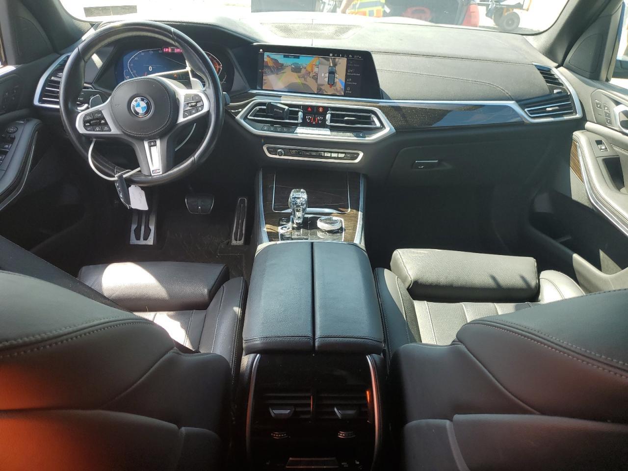 2021 BMW X5 - zdjęcie 8