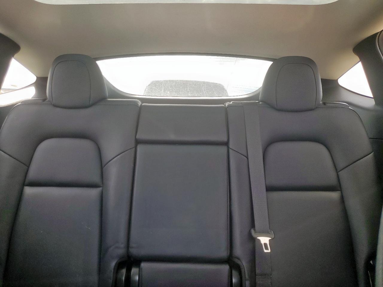 2021 Tesla Model Y - zdjęcie 10