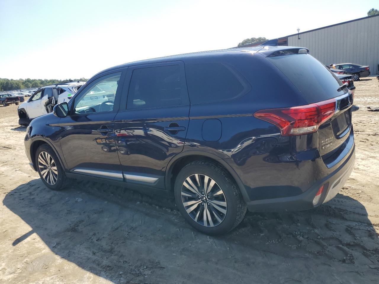 2019 Mitsubishi Outlander Se - zdjęcie 2