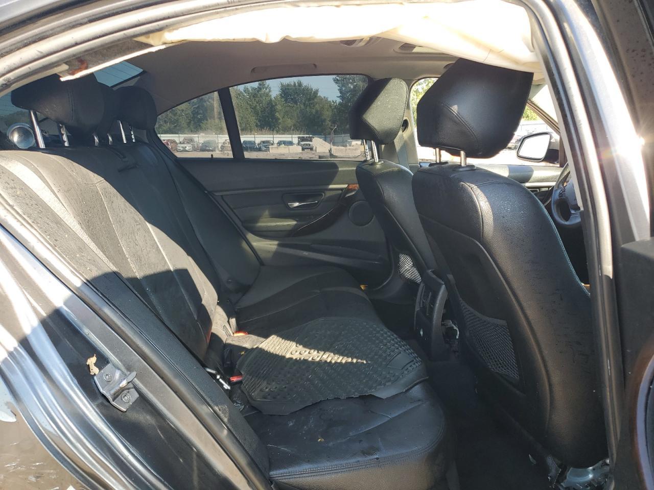 2013 BMW 328 Xi - zdjęcie 10