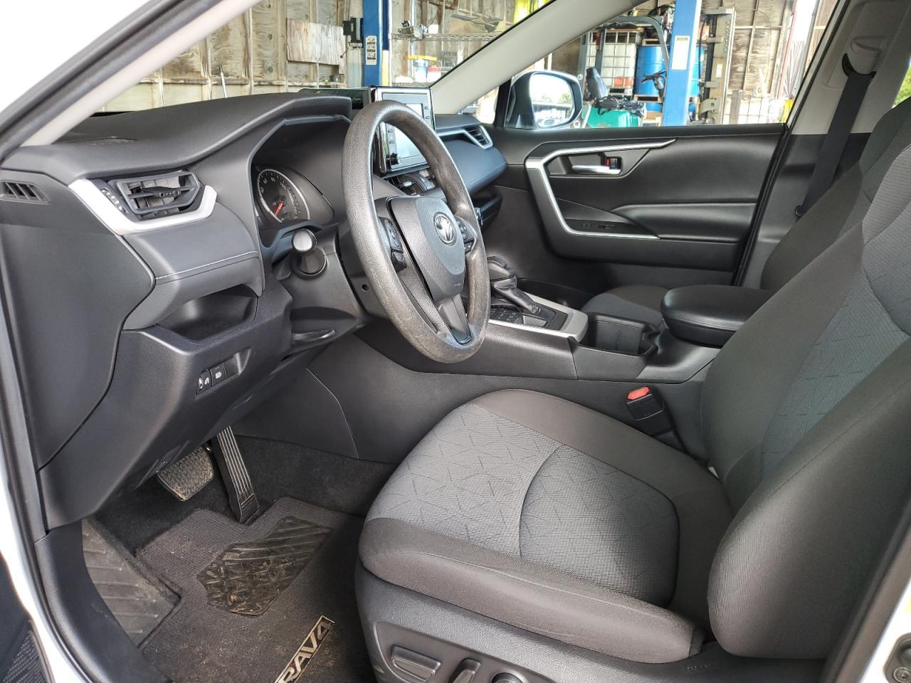 2022 Toyota Rav4 Xle - zdjęcie 7