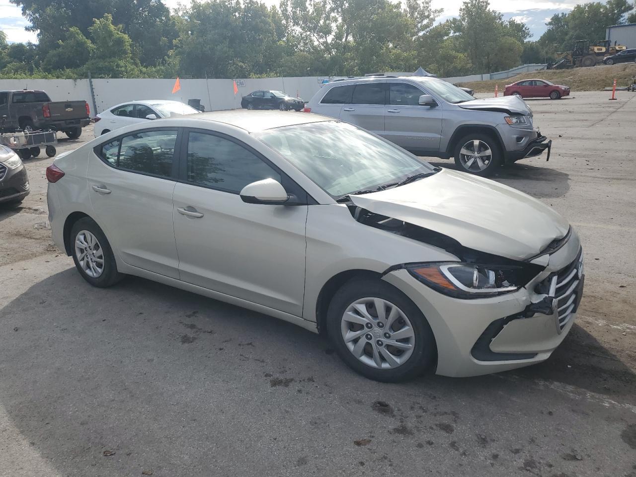 2017 Hyundai Elantra - zdjęcie 4