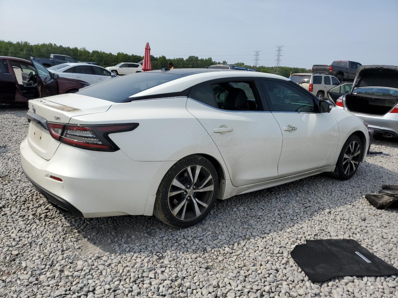 2021 Nissan Maxima - zdjęcie 3