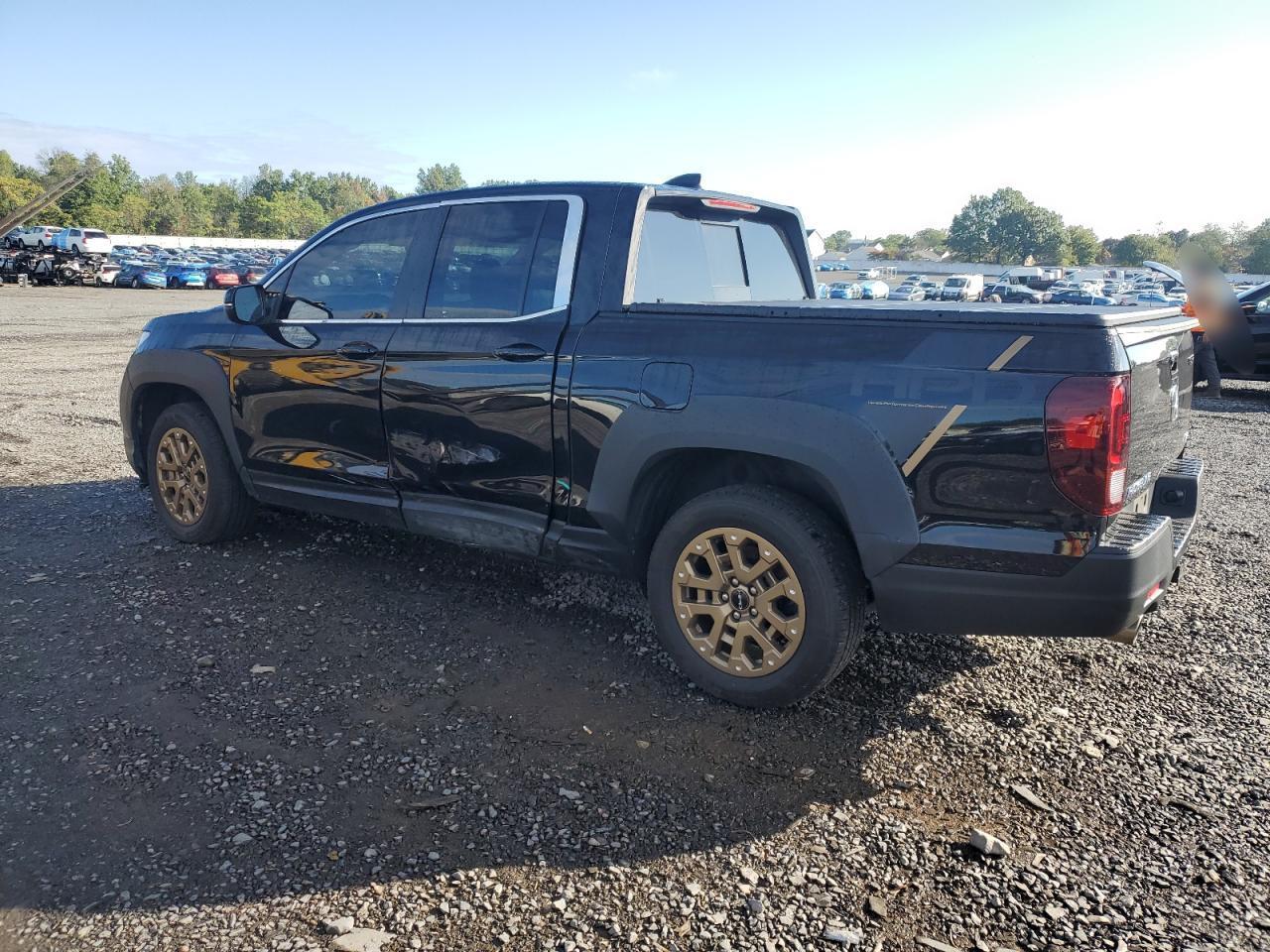 2022 Honda Ridgeline - zdjęcie 2