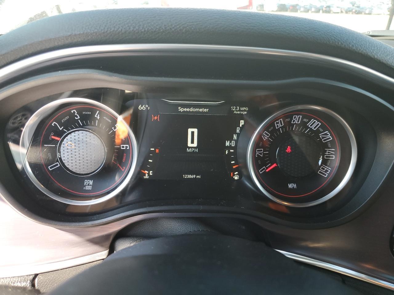 2016 Dodge Challenger Sxt - zdjęcie 9