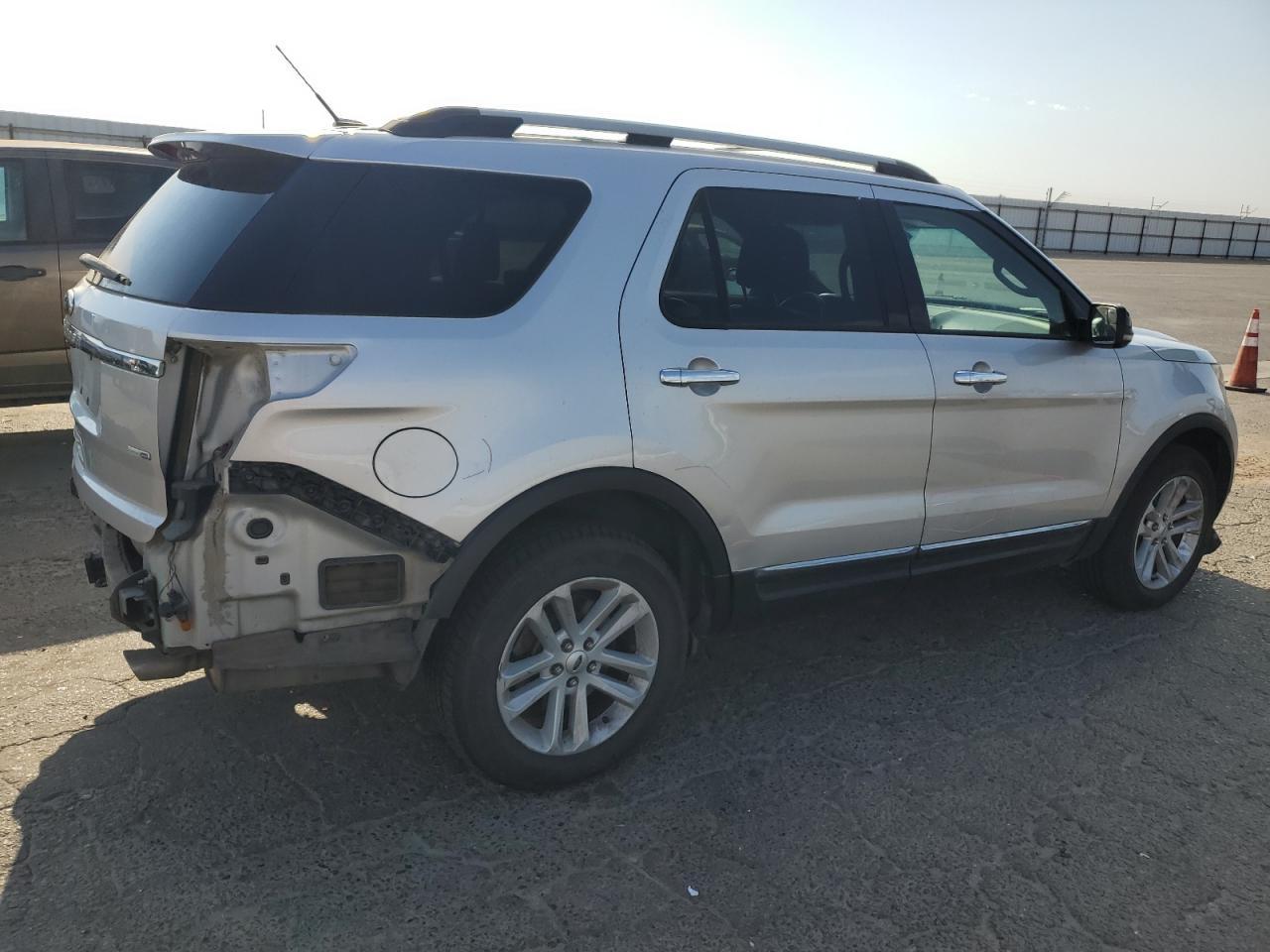 2013 Ford Explorer - zdjęcie 3