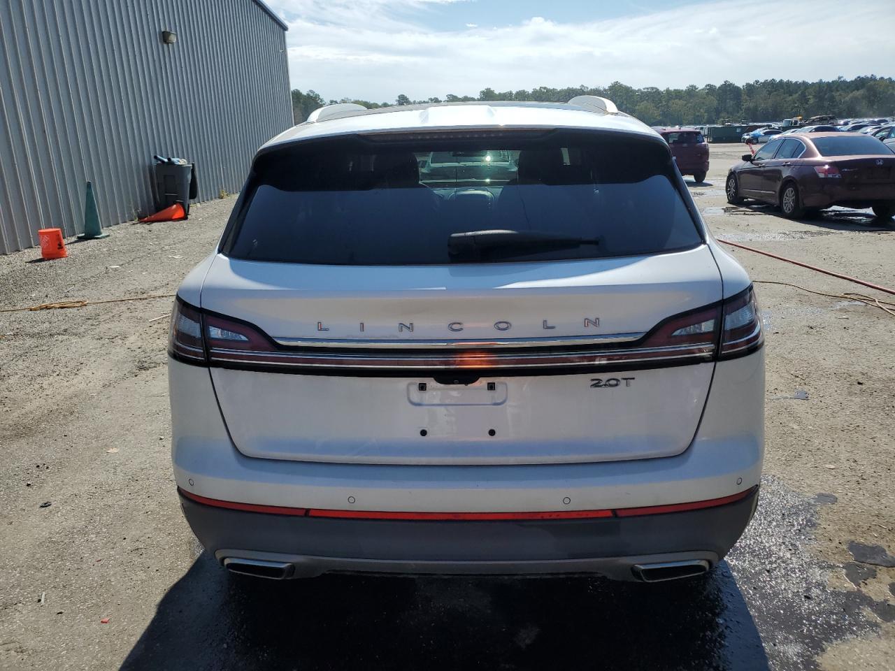 2019 Lincoln Nautilus Reserve - zdjęcie 6