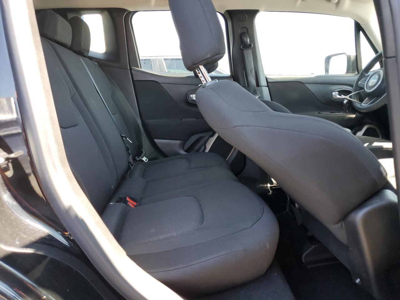 2016 Jeep Renegade Sport - zdjęcie 10