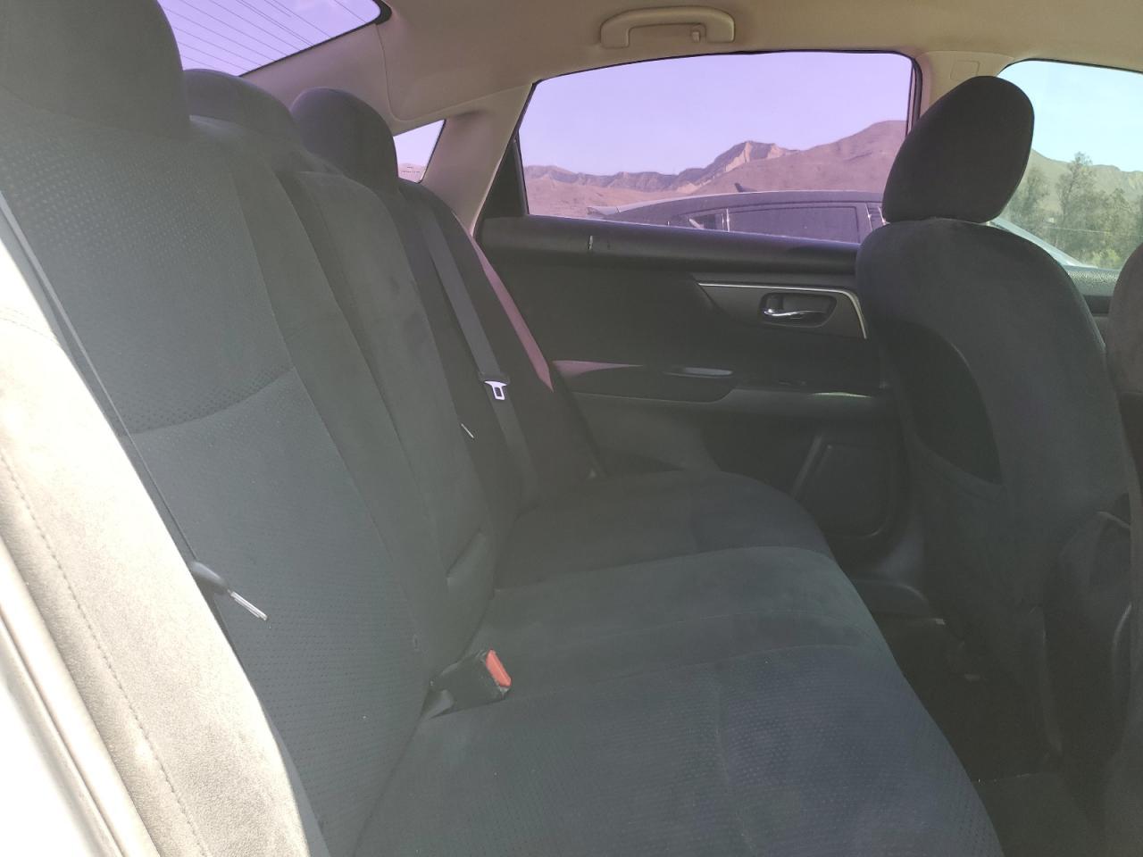 2015 Nissan Altima 2.5 - zdjęcie 10