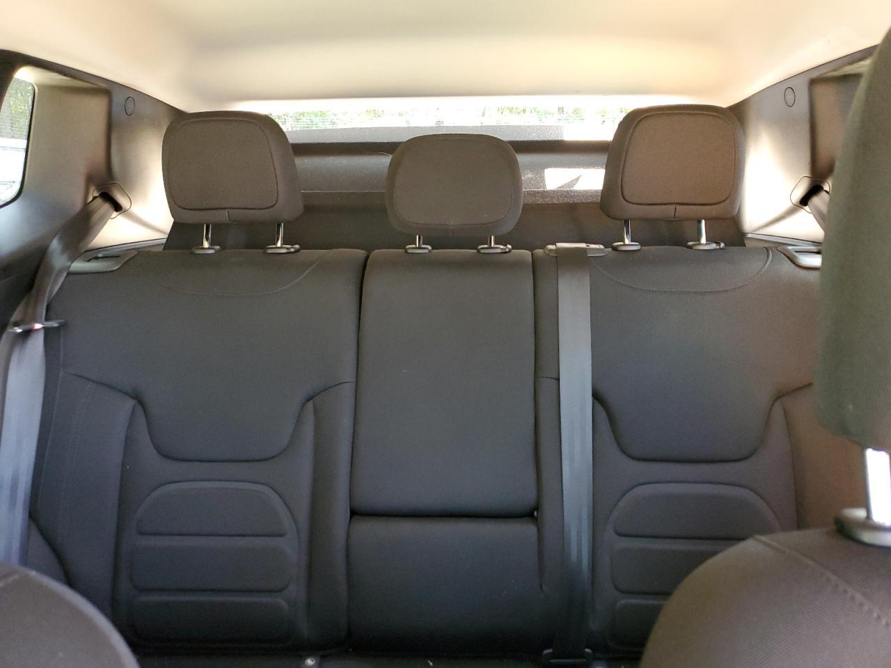 2020 Jeep Renegade Latitude - zdjęcie 10