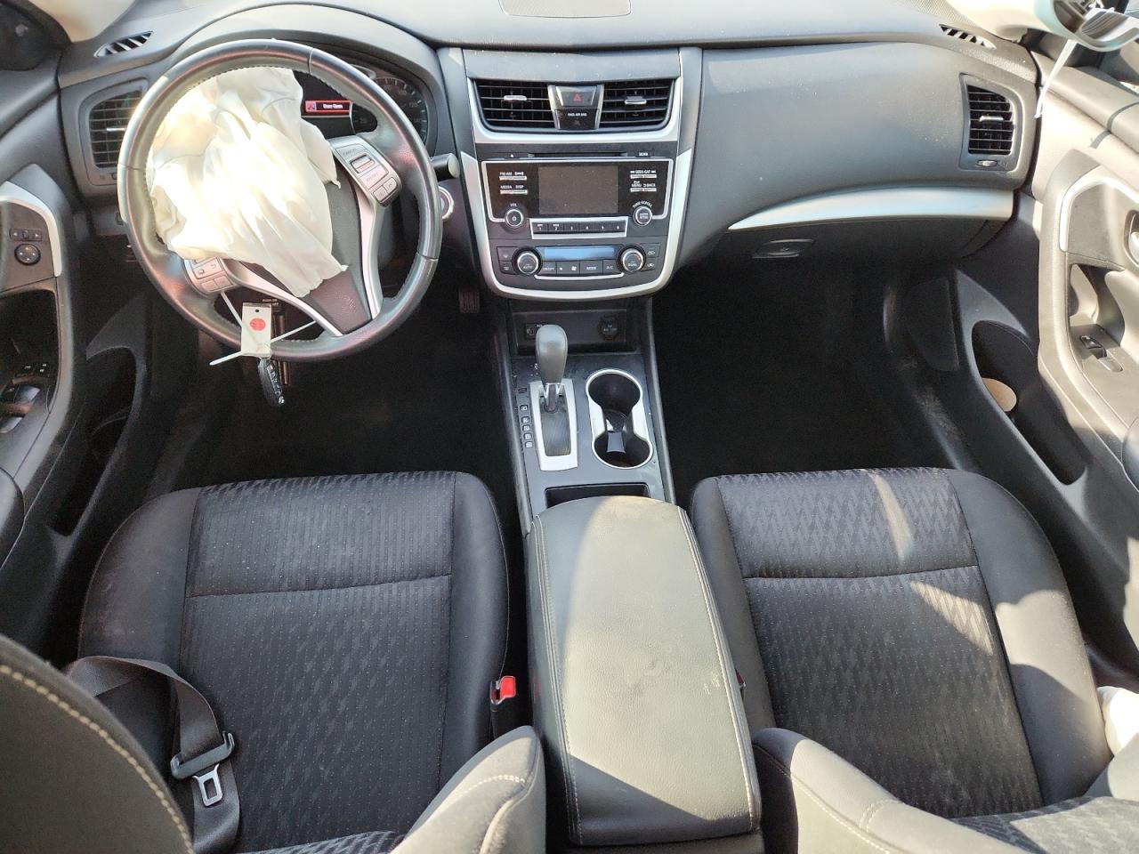 2017 Nissan Altima - zdjęcie 8