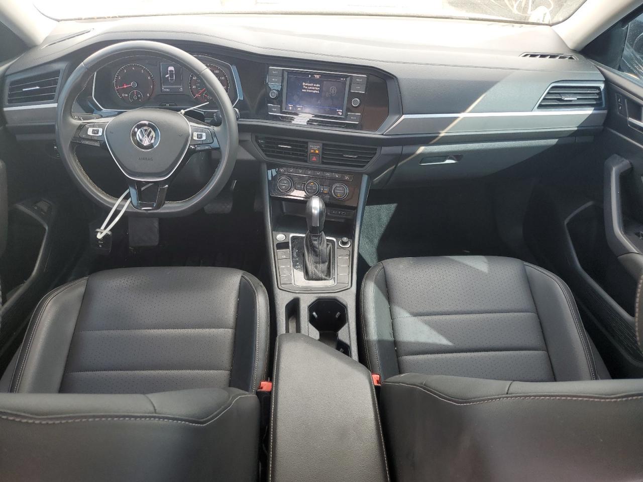 2021 Volkswagen Jetta - zdjęcie 8