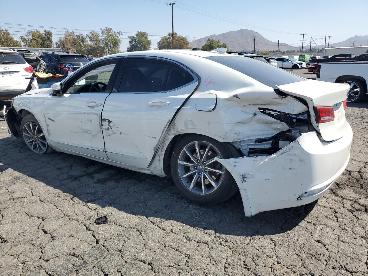2020 Acura TLX - zdjęcie 2