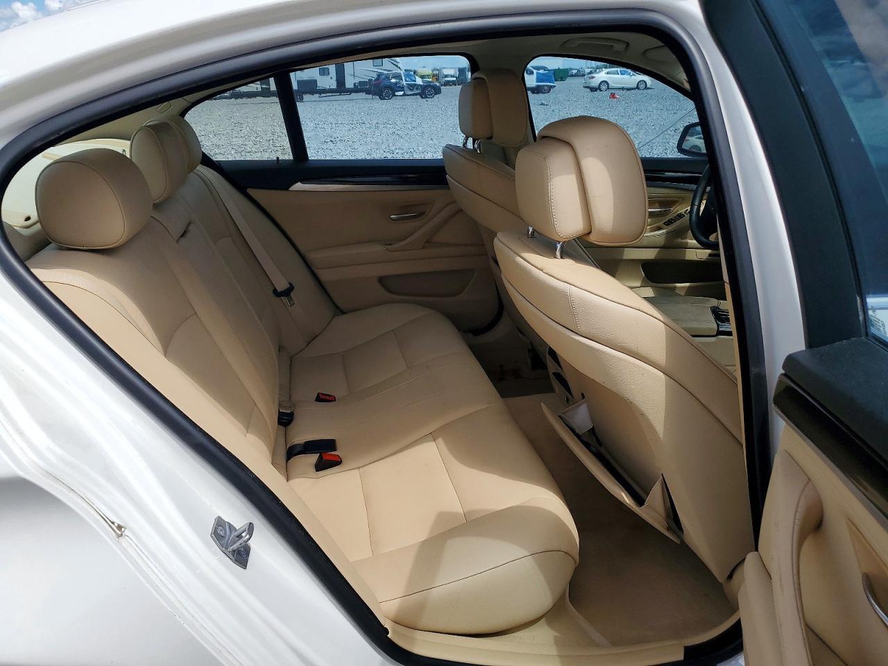 2013 BMW 535 I - zdjęcie 10