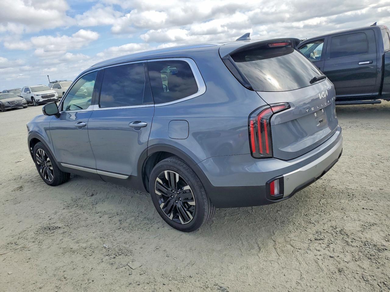 2023 Kia Telluride Sx-Prestige - zdjęcie 2