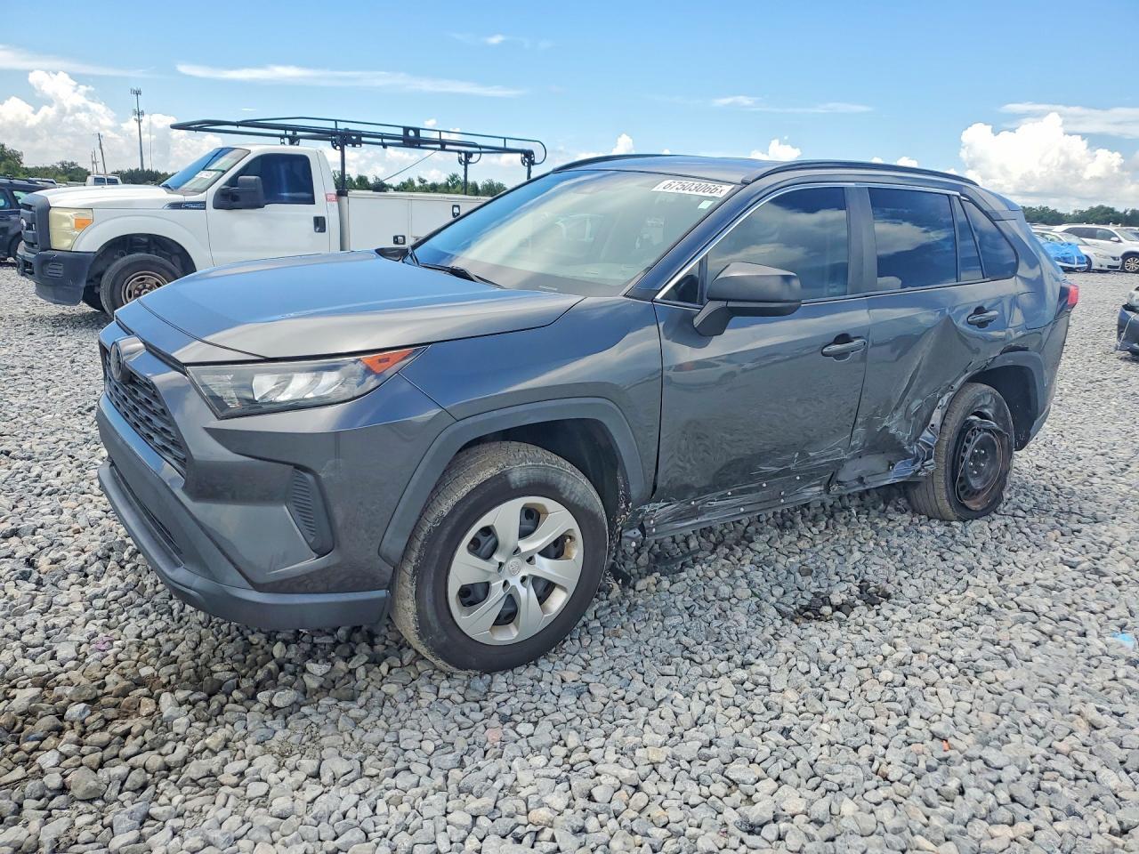 2020 Toyota Rav4 Le - zdjęcie główne