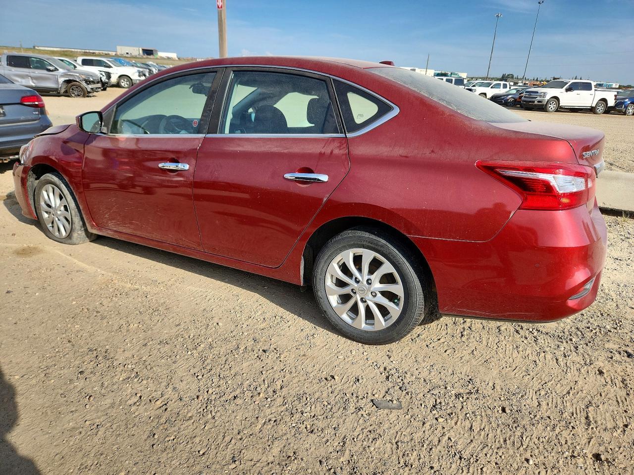 2017 Nissan Sentra S - zdjęcie 2