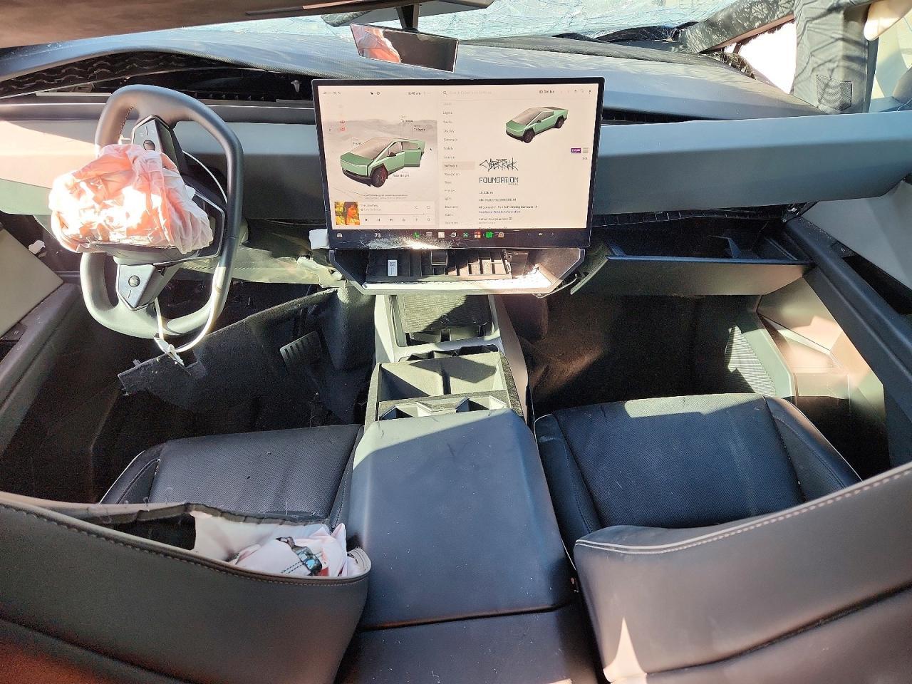2024 Tesla Cybertruck - zdjęcie 8