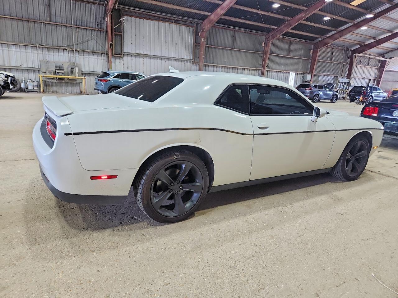 2015 Dodge Challenger Sxt - zdjęcie 3