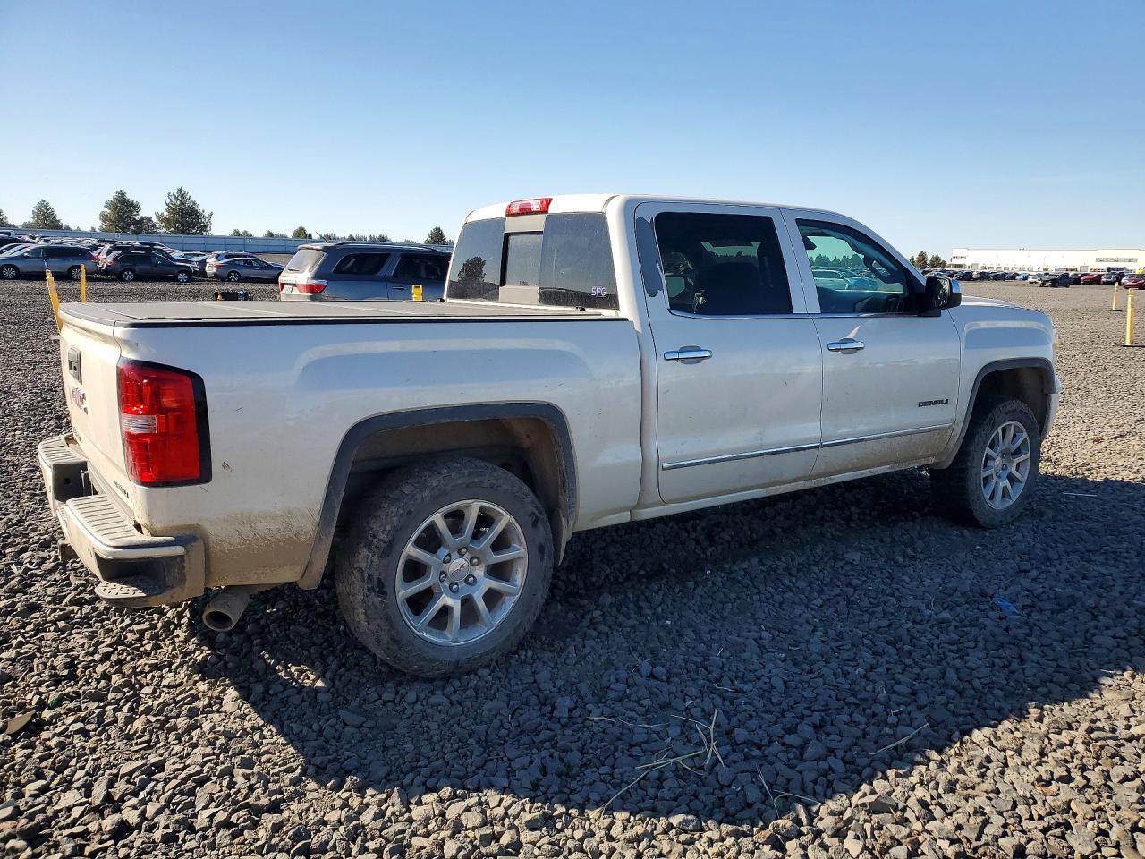 2015 GMC Sierra K1500 Denali - zdjęcie 3