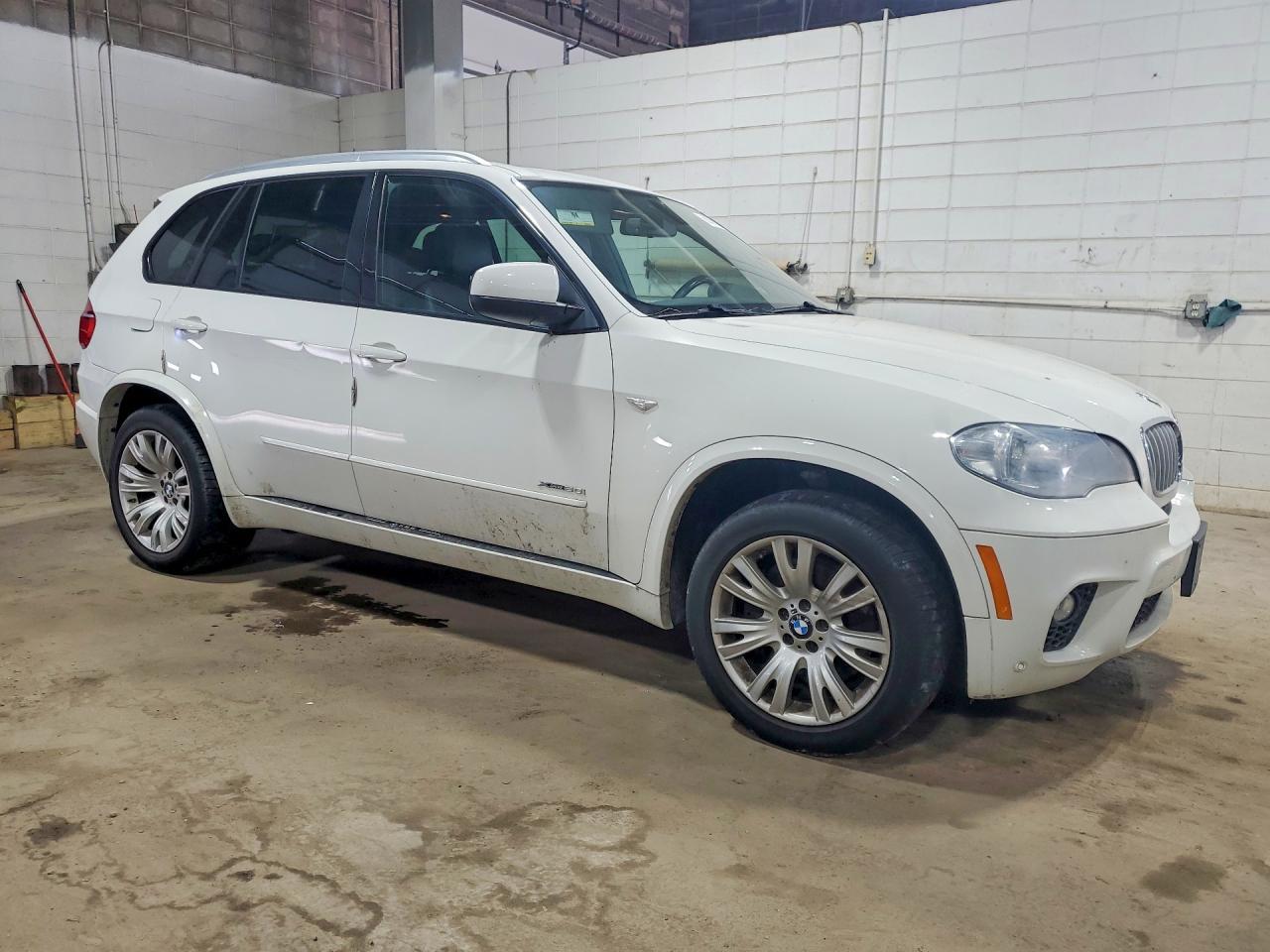 2013 BMW X5 xDrive50I - zdjęcie 4